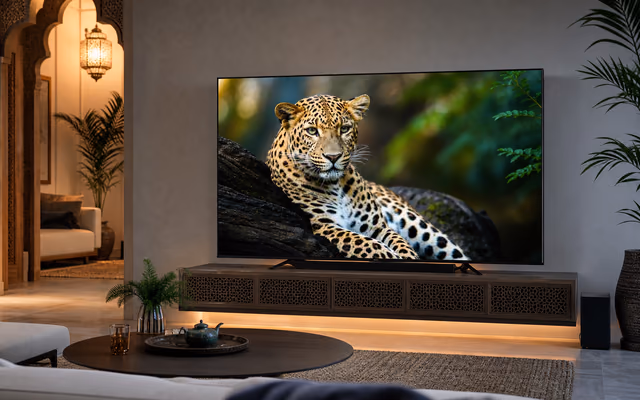 Écran Ultra HD 4K affichant chaîne premium IPTV avec qualité cristalline
